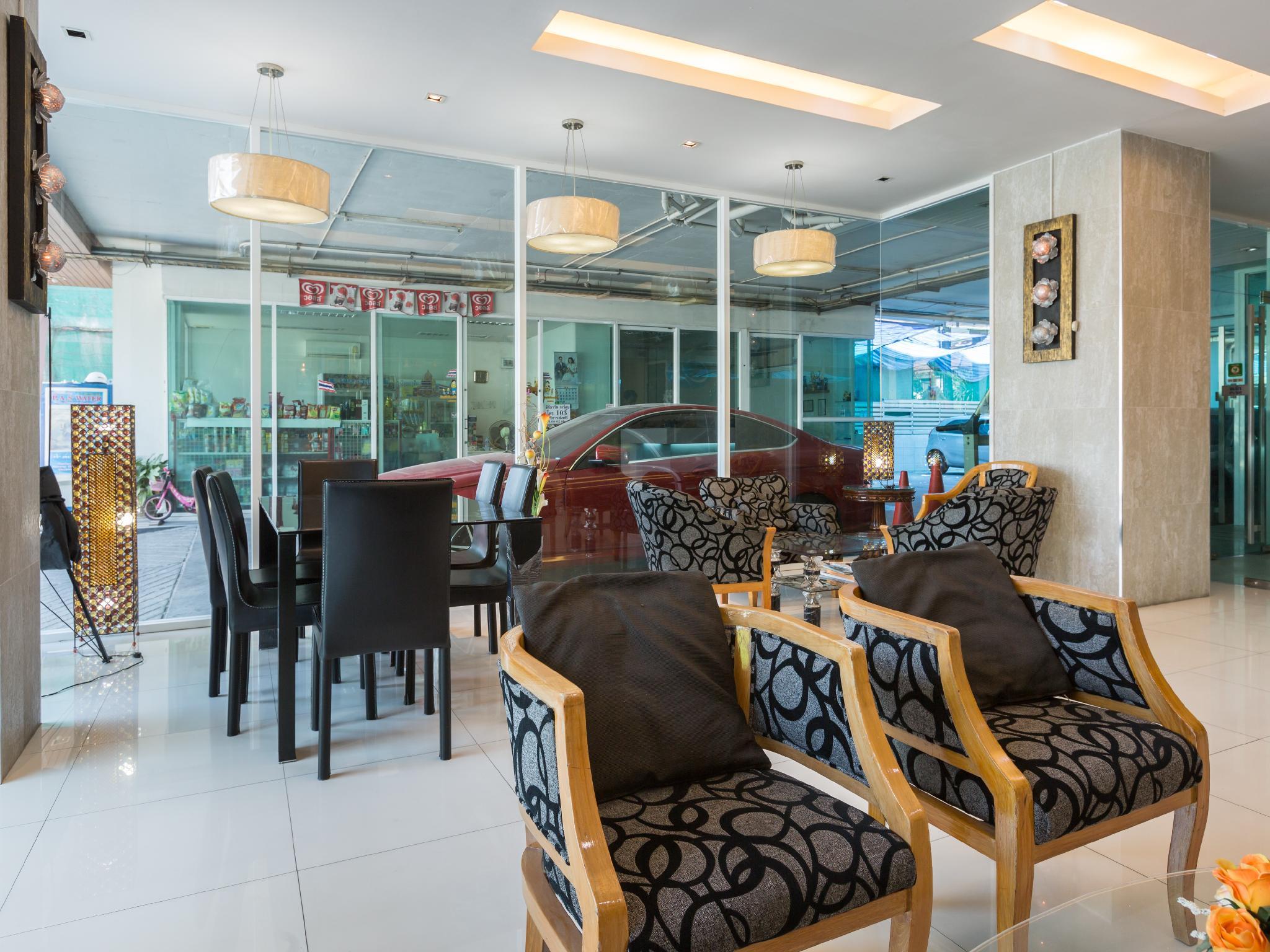 Aryan Suites Hotel 35/53