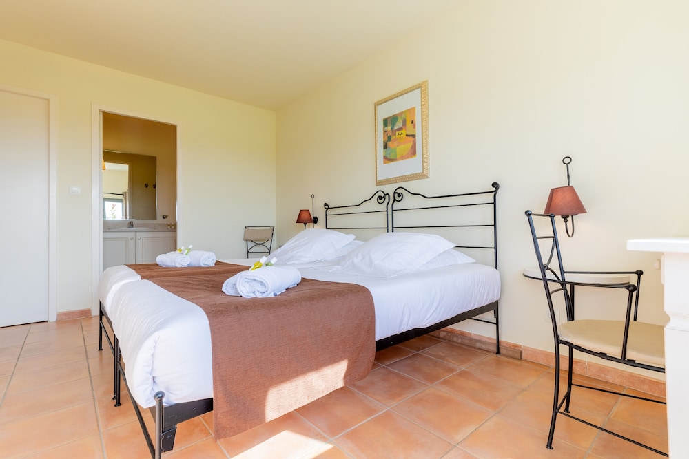 Madame Vacances Residence Provence Country Club 16/50