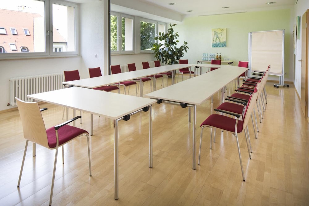Caritas Tagungszentrum 37/50