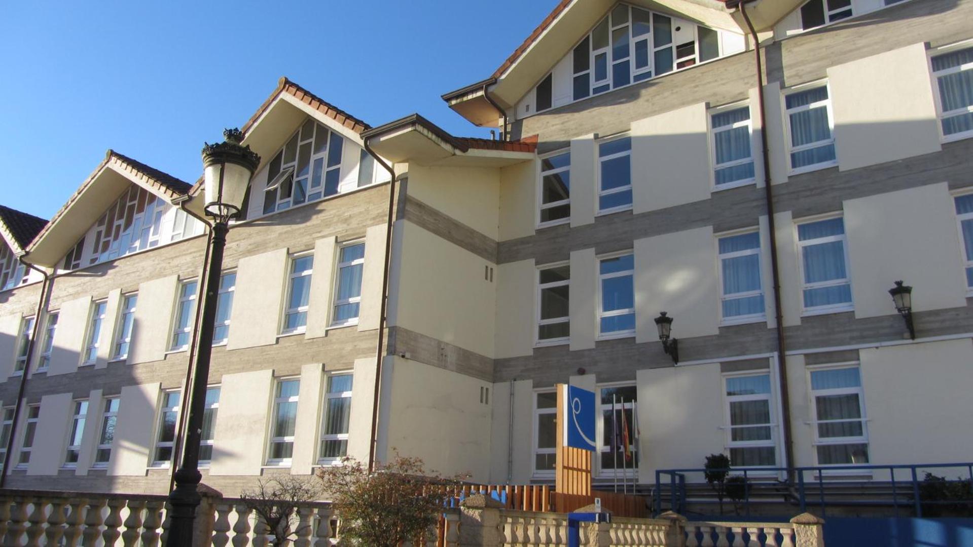 Hotel Albergue La Salle 3/55