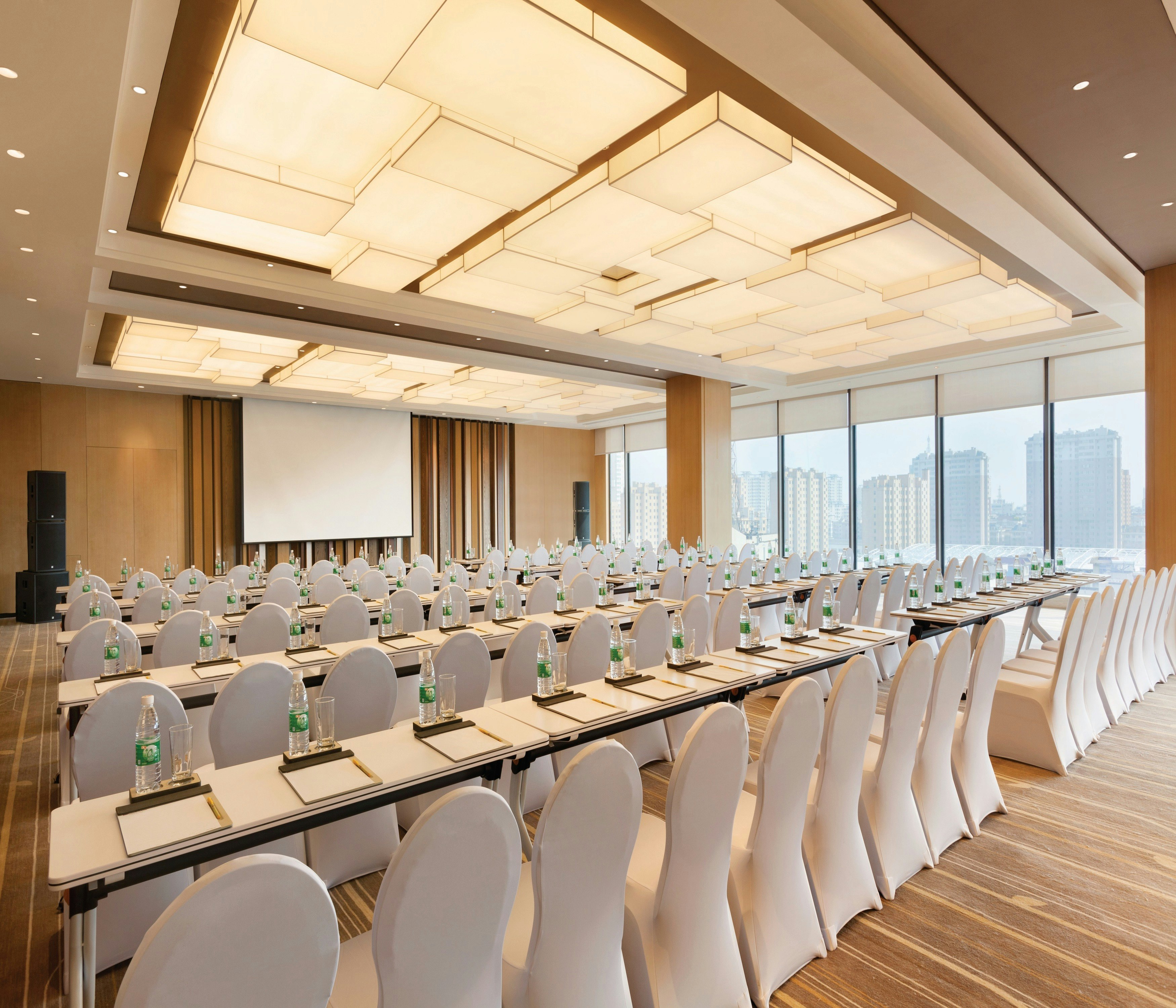 Hilton Garden Inn Dandong 43/51