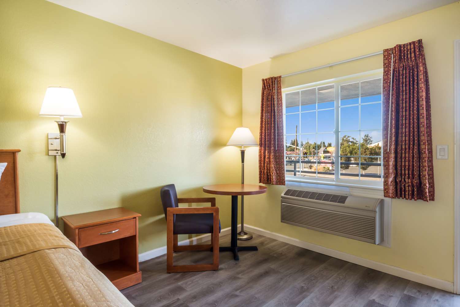 Americas Best Value Inn-Santa Rosa 19/27