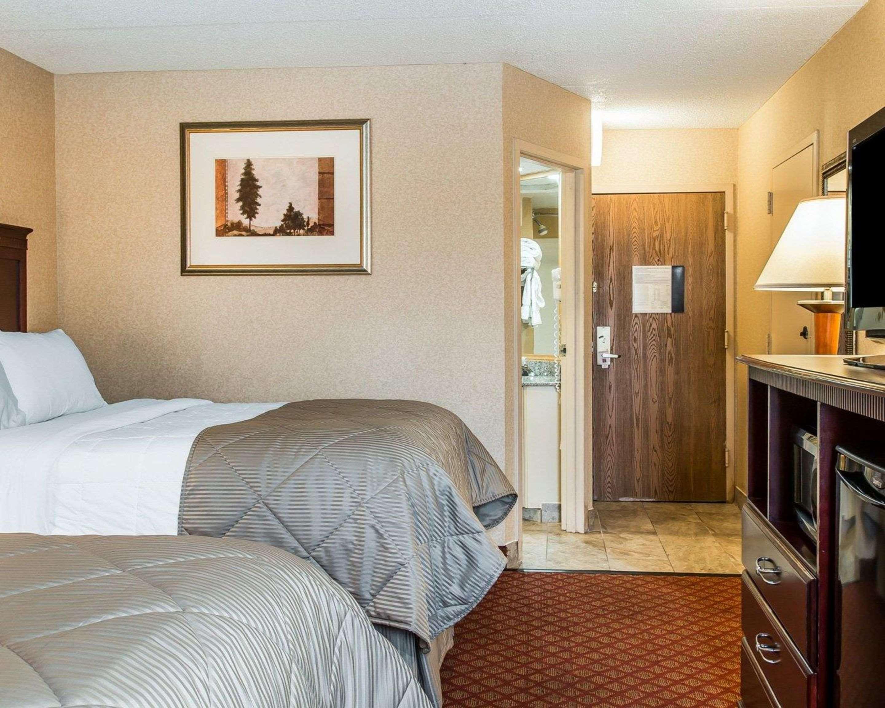 ROOM, 2 QUEEN BEDS