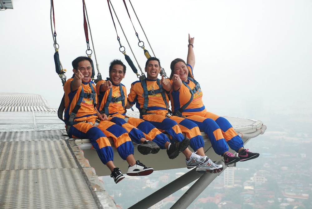 Crown Regency Hotel and Towers Cebu City 45/47