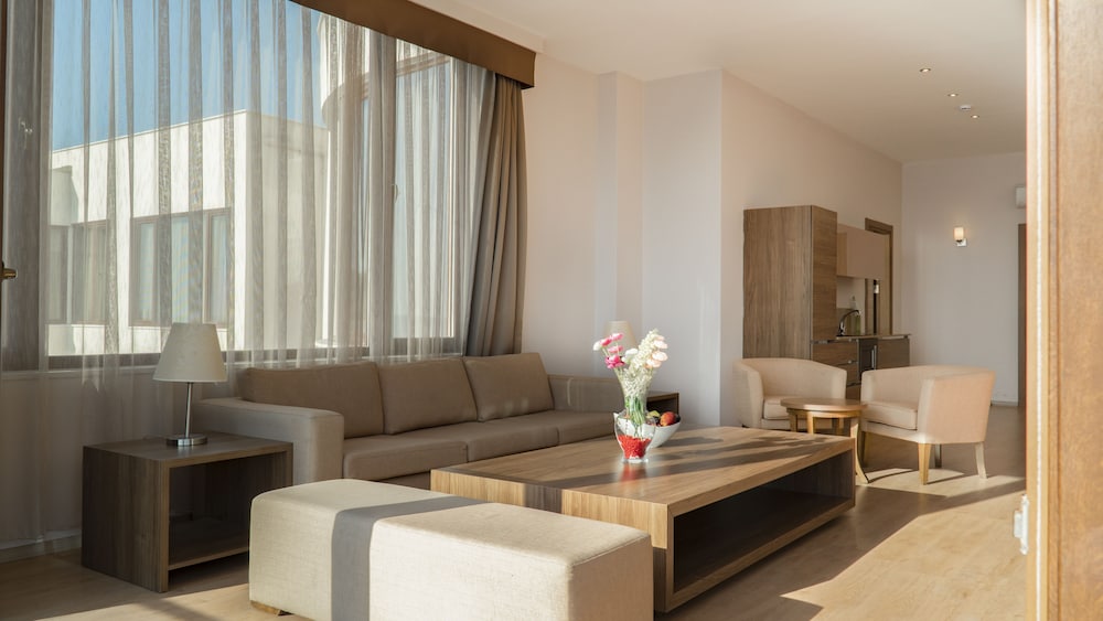 Ladies Beach Residence Hotel 39/68
