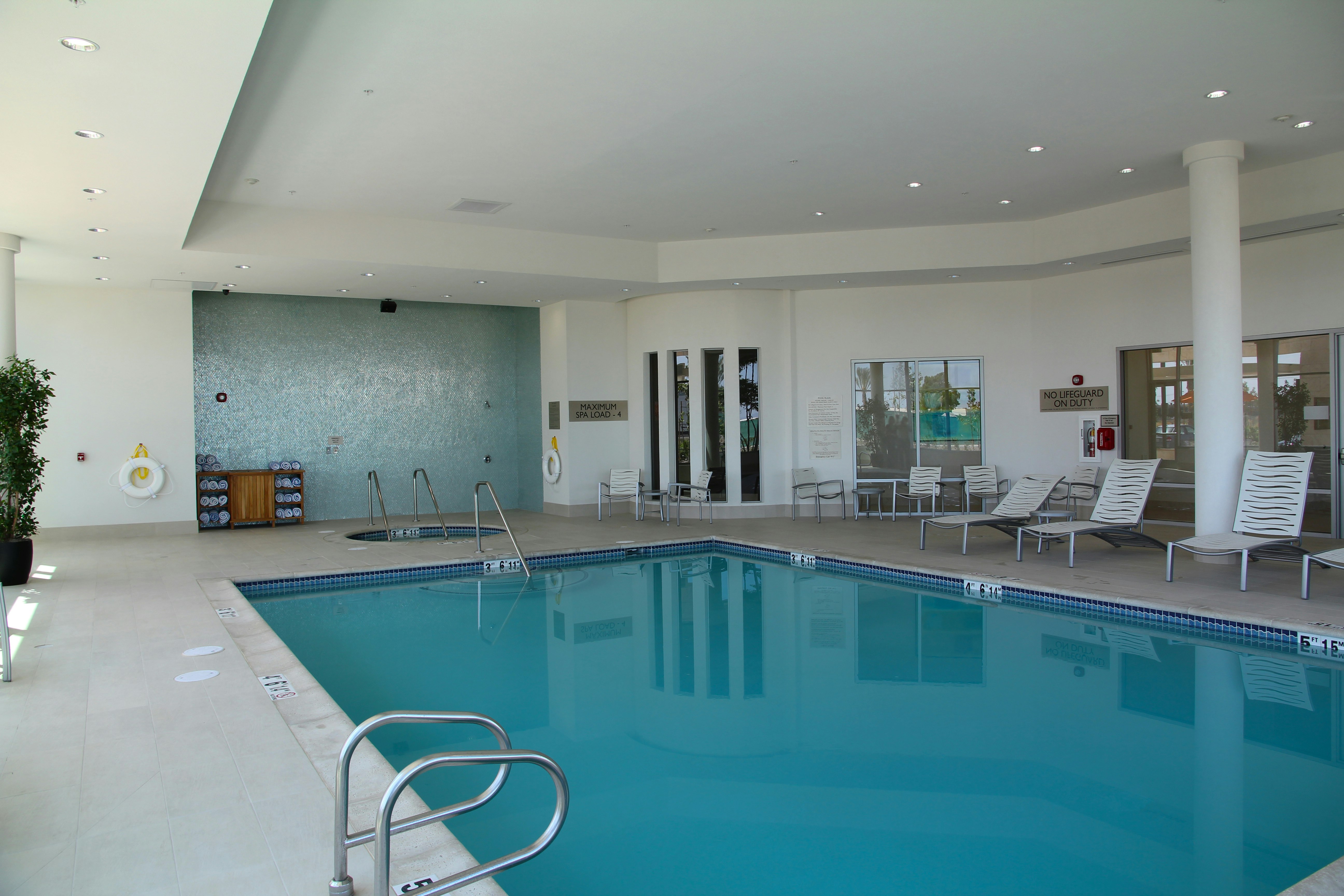 Embassy Suites by Hilton Ontario Airport 24/55