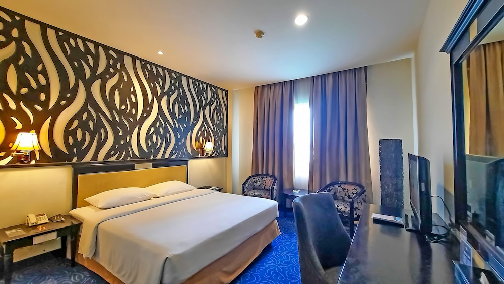 Plaza Inn Kendari 7/21