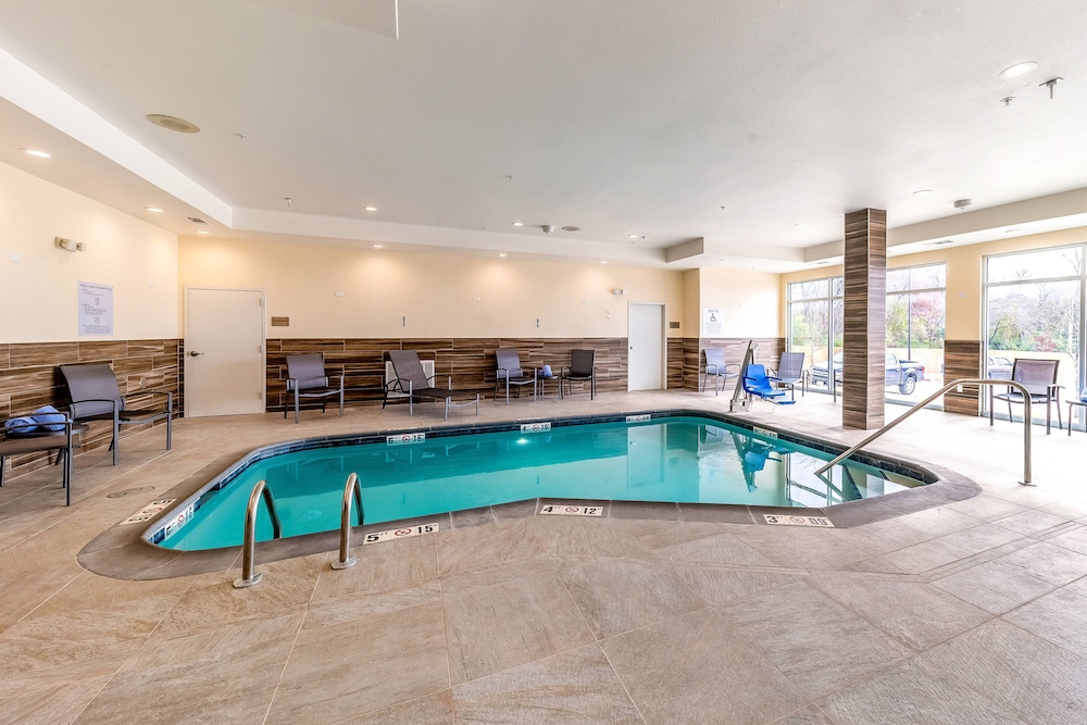 Fairfield Inn & Suites By Marriott Gainesville I-35 2/39