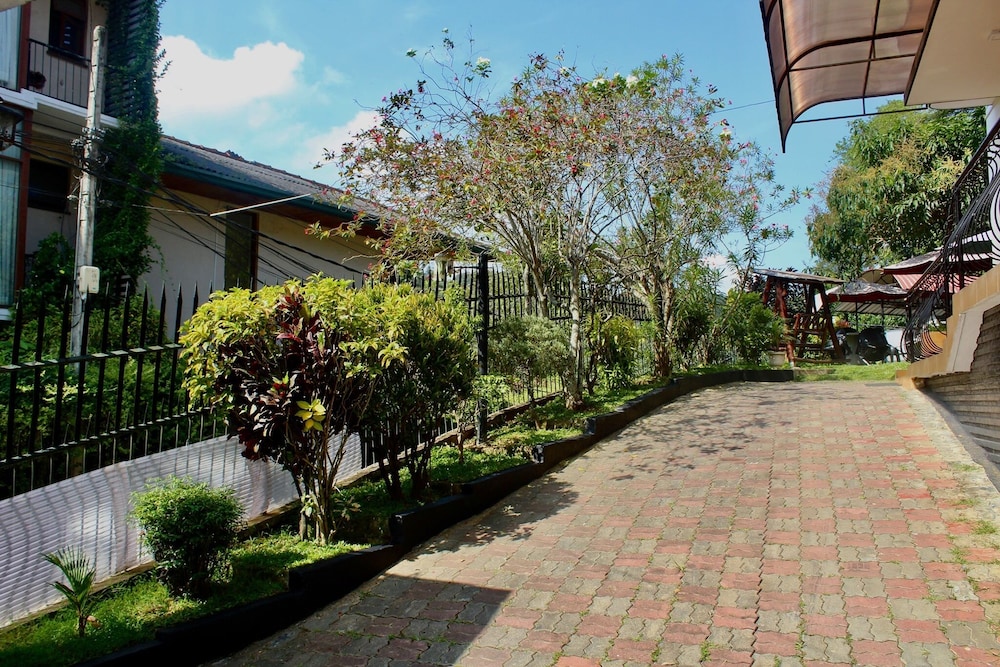 Kandyan Residency 44/50