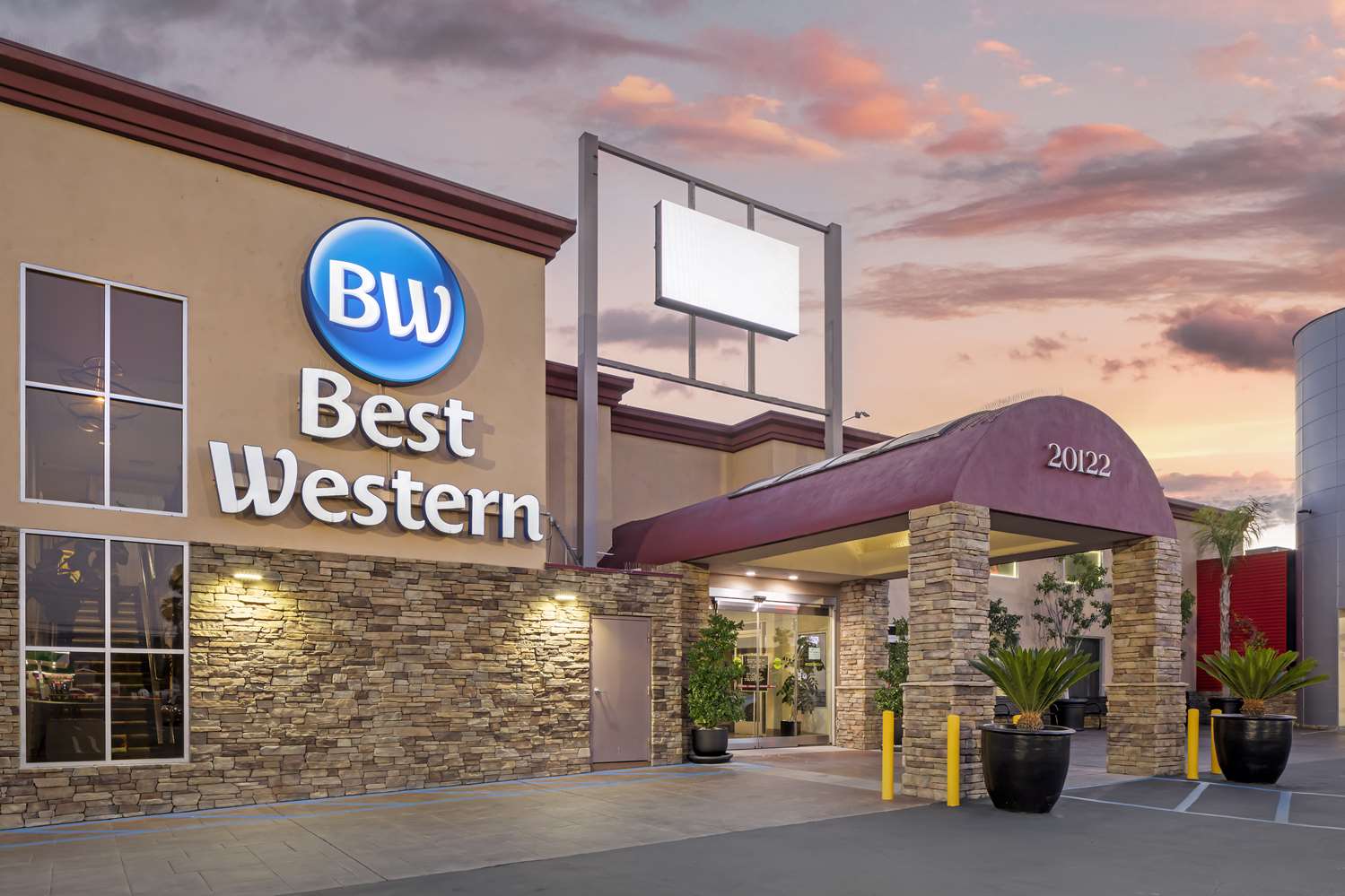 Best Western Canoga Park Motor Inn 44/44