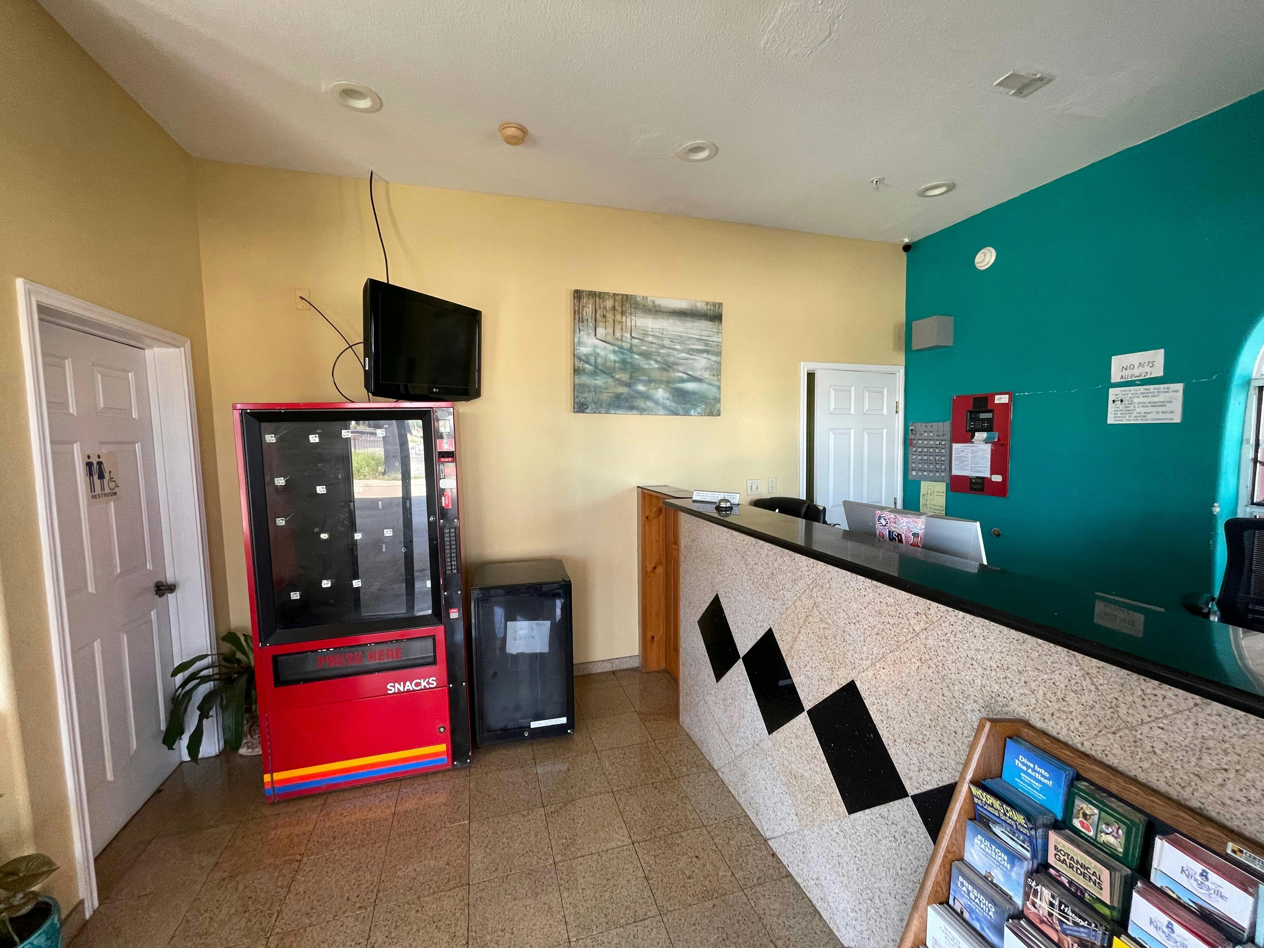 Airport Inn & Suites South Padre Island I 37 10/23