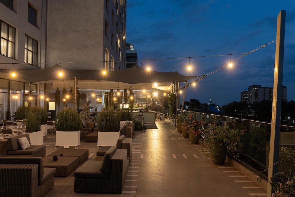 RADISSON BLU HOTEL NAIROBI UPPER HILL 72/77