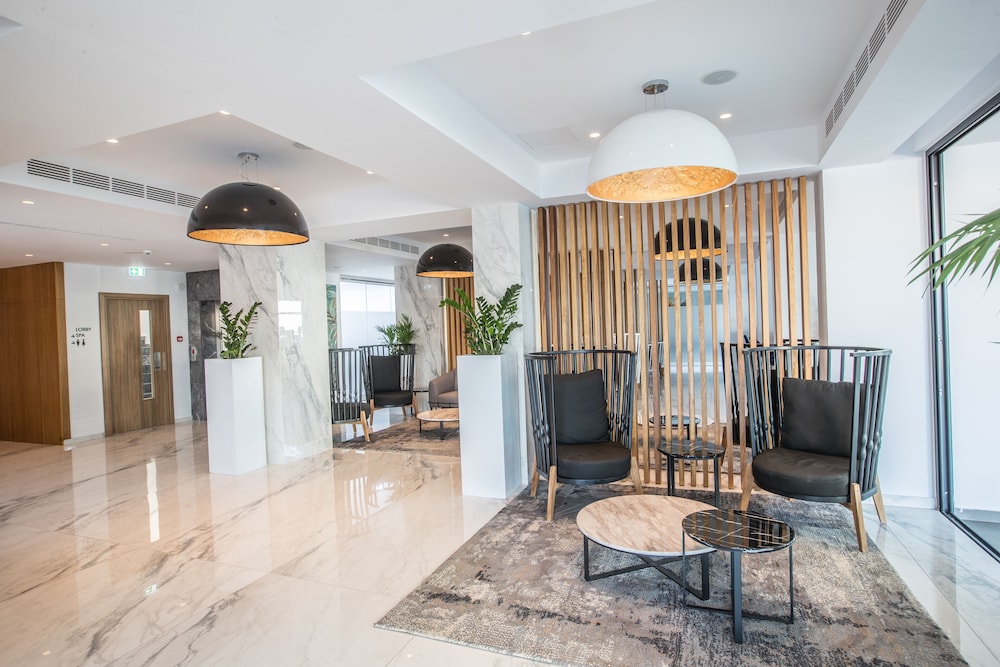 Blue Ivy Hotel And Suites 10/46