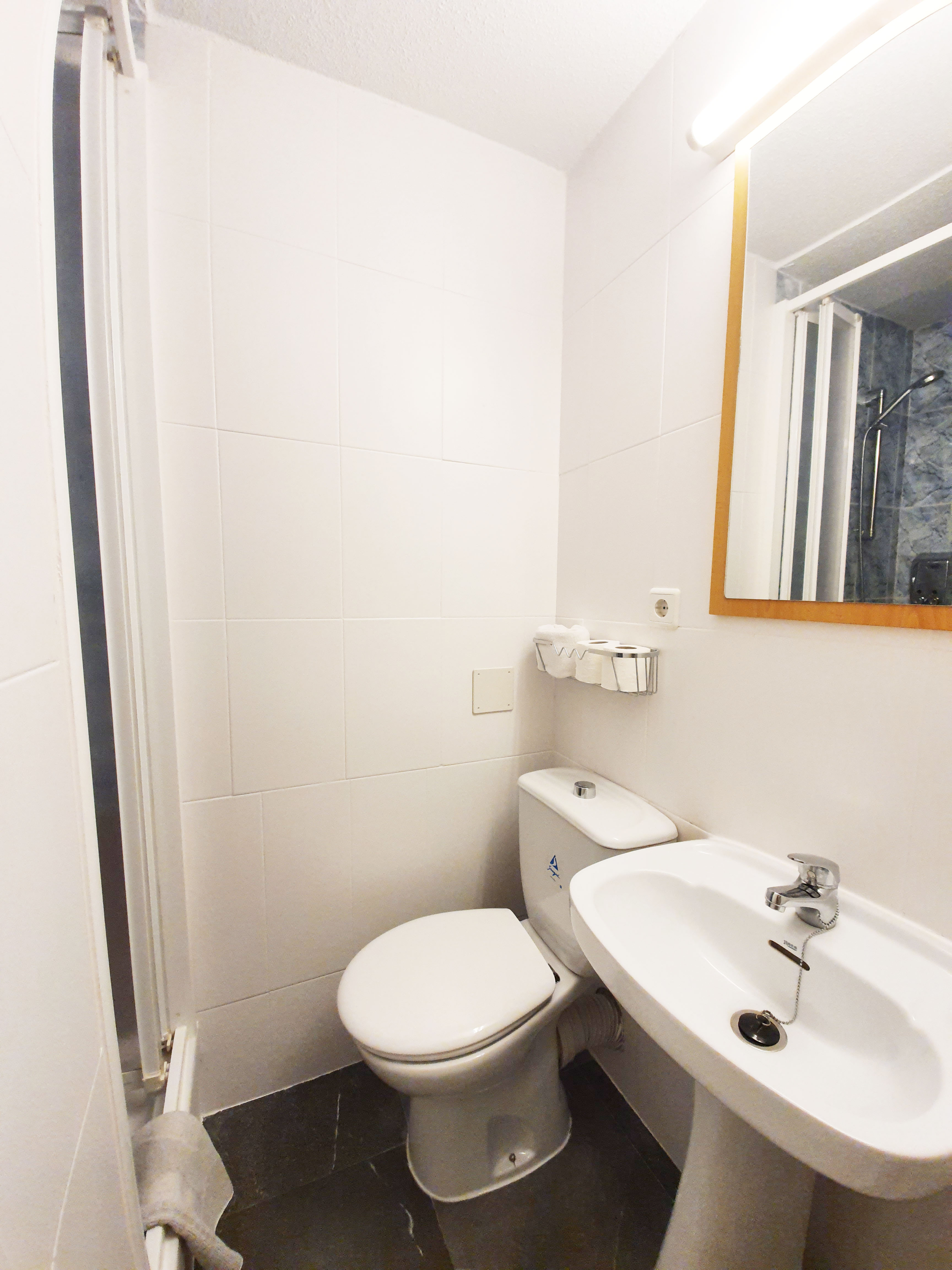 Hostal Alicante 37/40