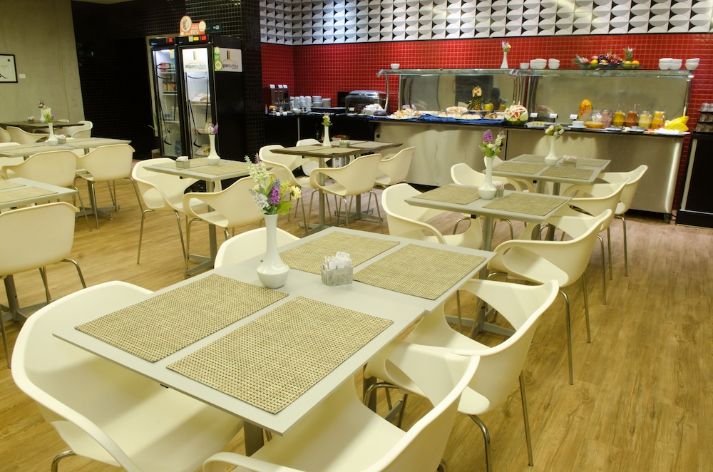 Impar Suites Expominas Hotel 34/49