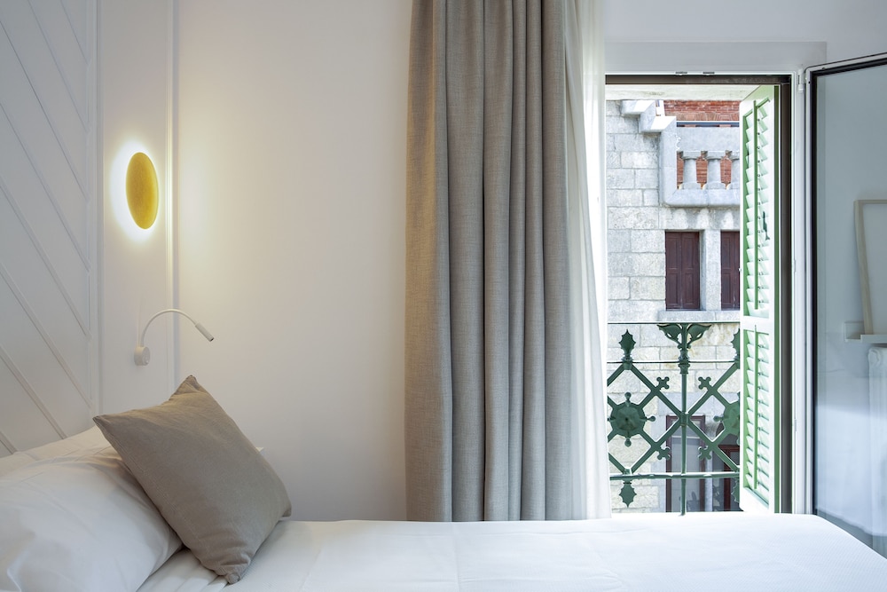 Hotel Gaudi 26/54