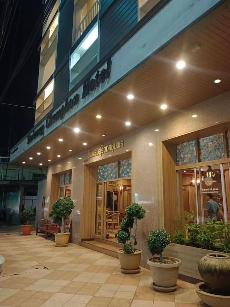SURIWONG CHUMPHON HOTEL 9/59