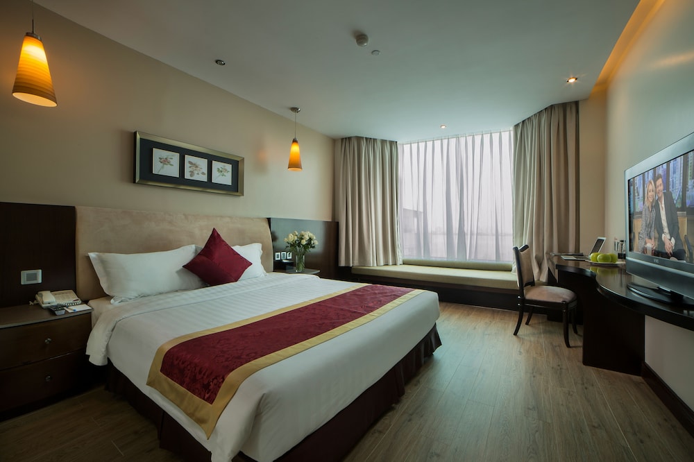 The Hanoi Club Hotel Lake Palais Residences 11/61