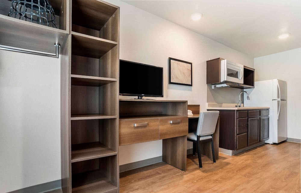 WoodSpring Suites New Orleans Airport 38/46