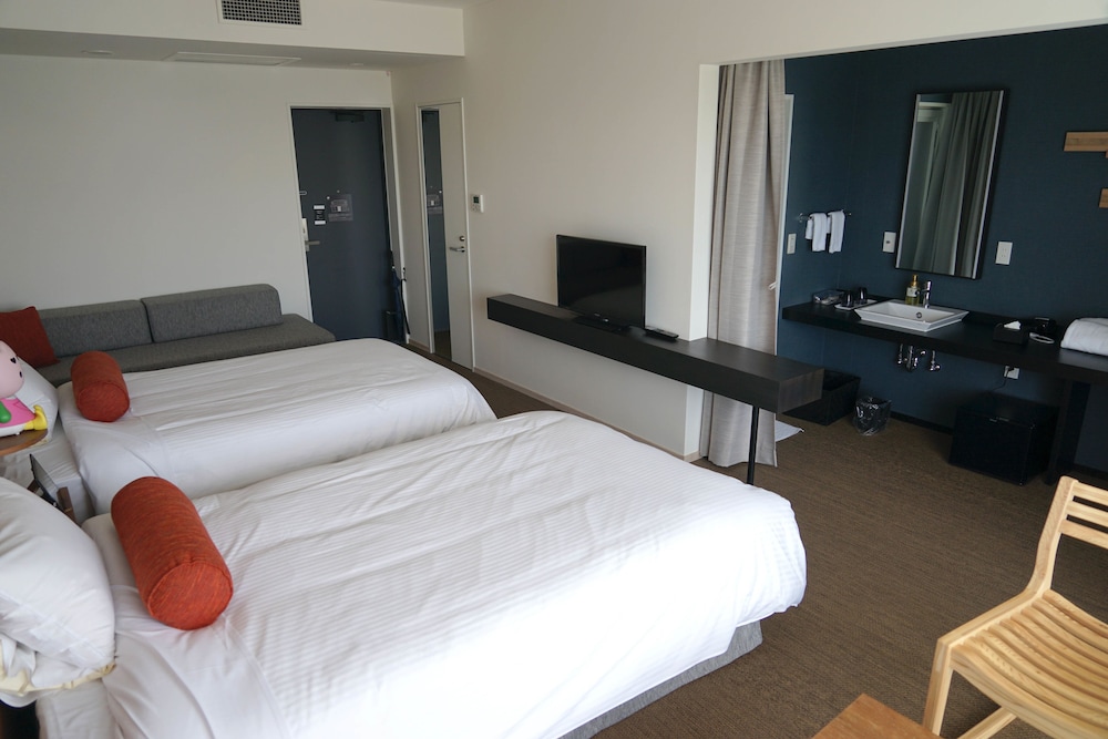 HOTEL ROTTERDAM Huis Ten Bosch 27/60