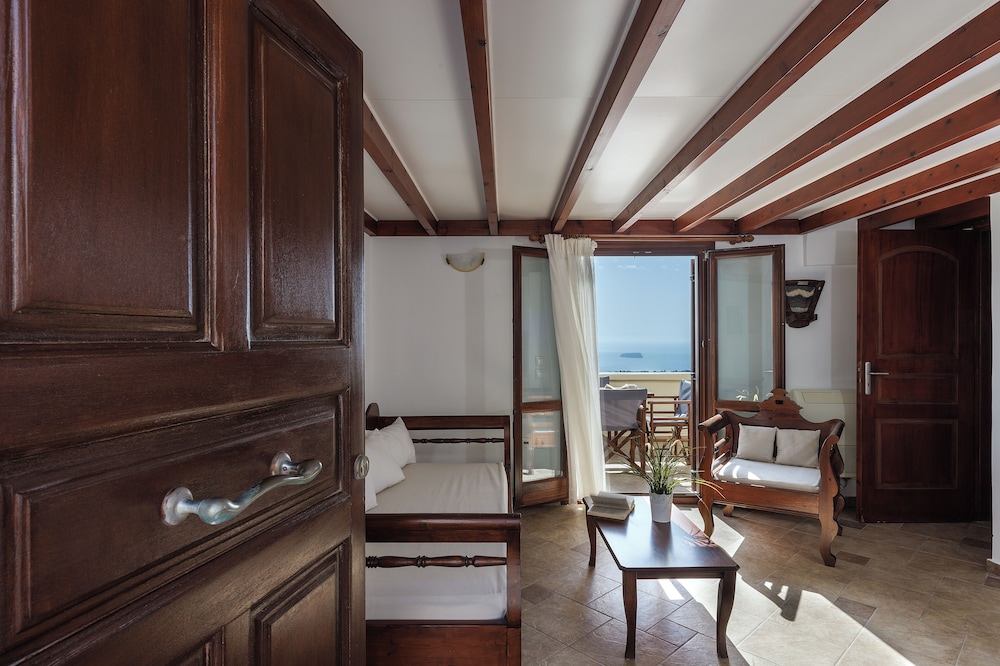 LOFT, DELUXE