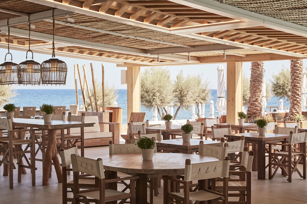 Nikki Beach Resort And Spa Santorini 46/61