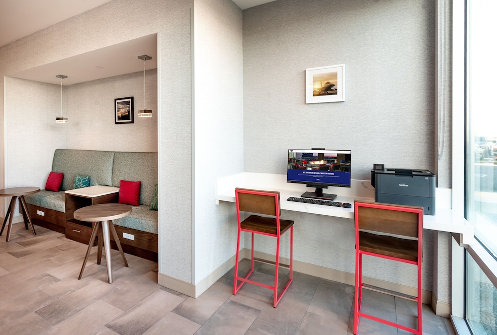 Home2 Suites by Hilton Riverside March Air Force Base 22/31