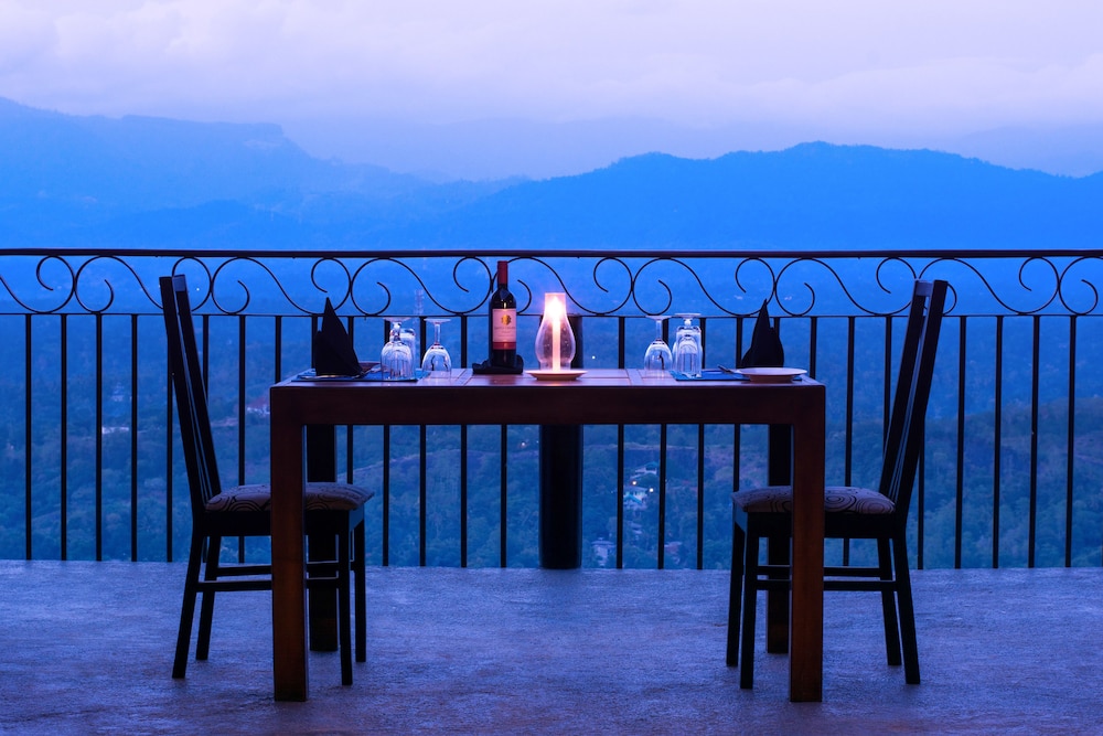 Ceyloni Panorama Resort 53/59