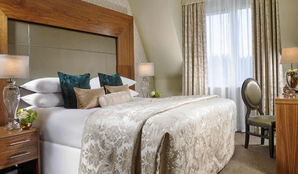 CLASSIC, SUITE, KING BED