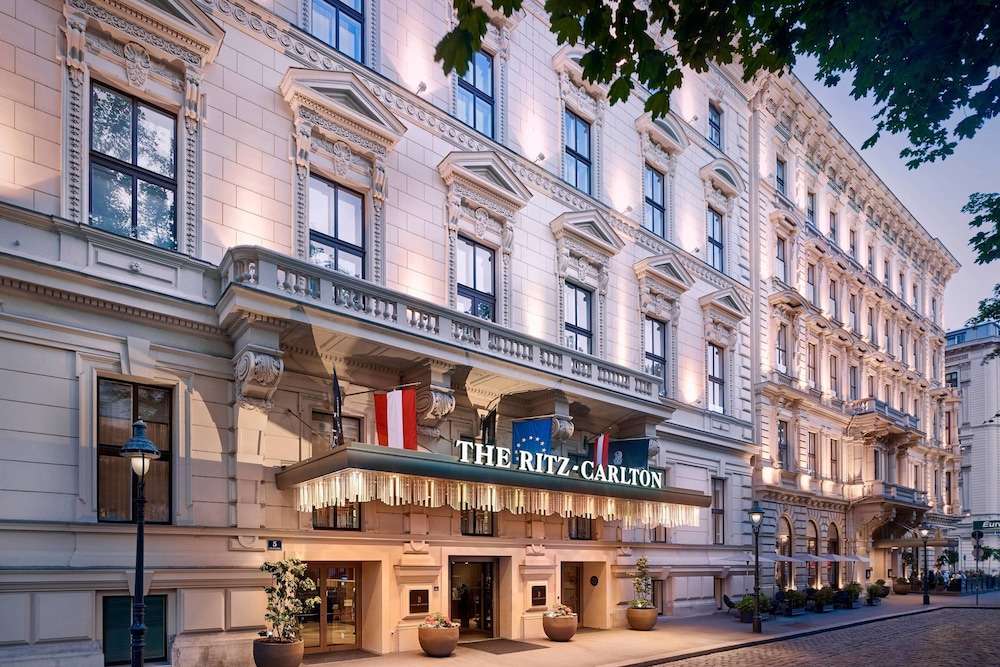 The Ritz Carlton Vienna 2/58