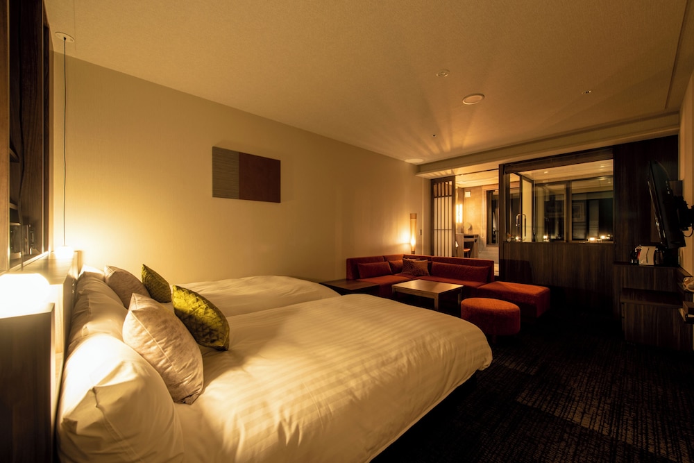 Exective Twin Room with Cypress Onsen View Bath Non Smoking، Hotel Premium Lake Toya 6/10