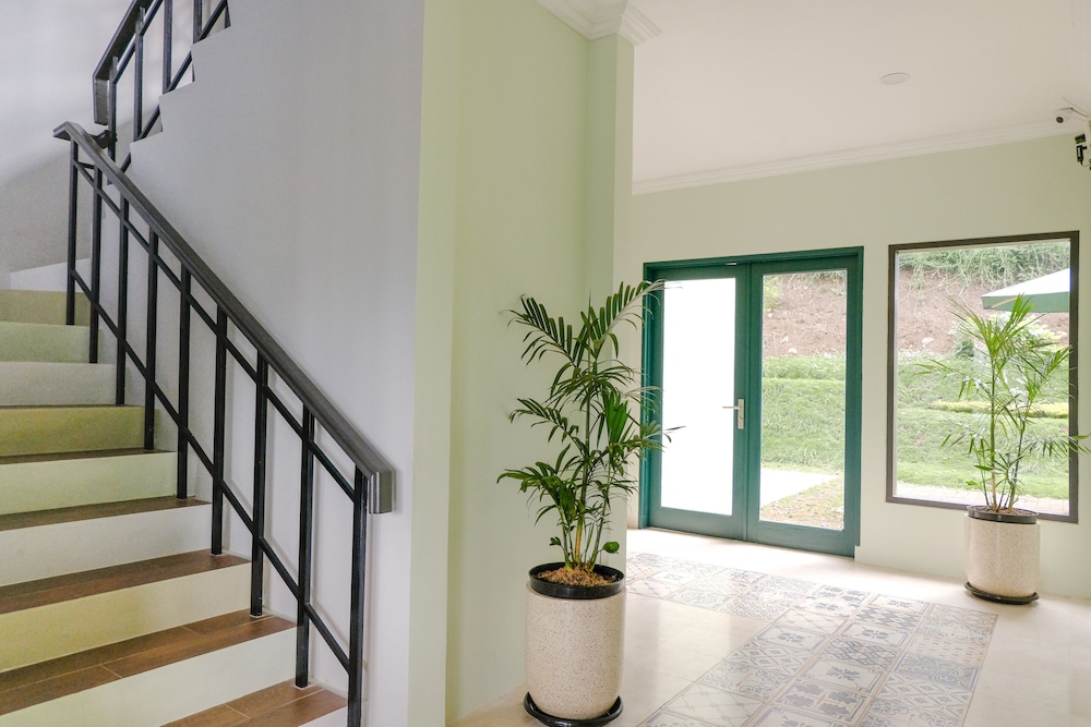 OYO 2350 Panorama Inn Residence 18/25