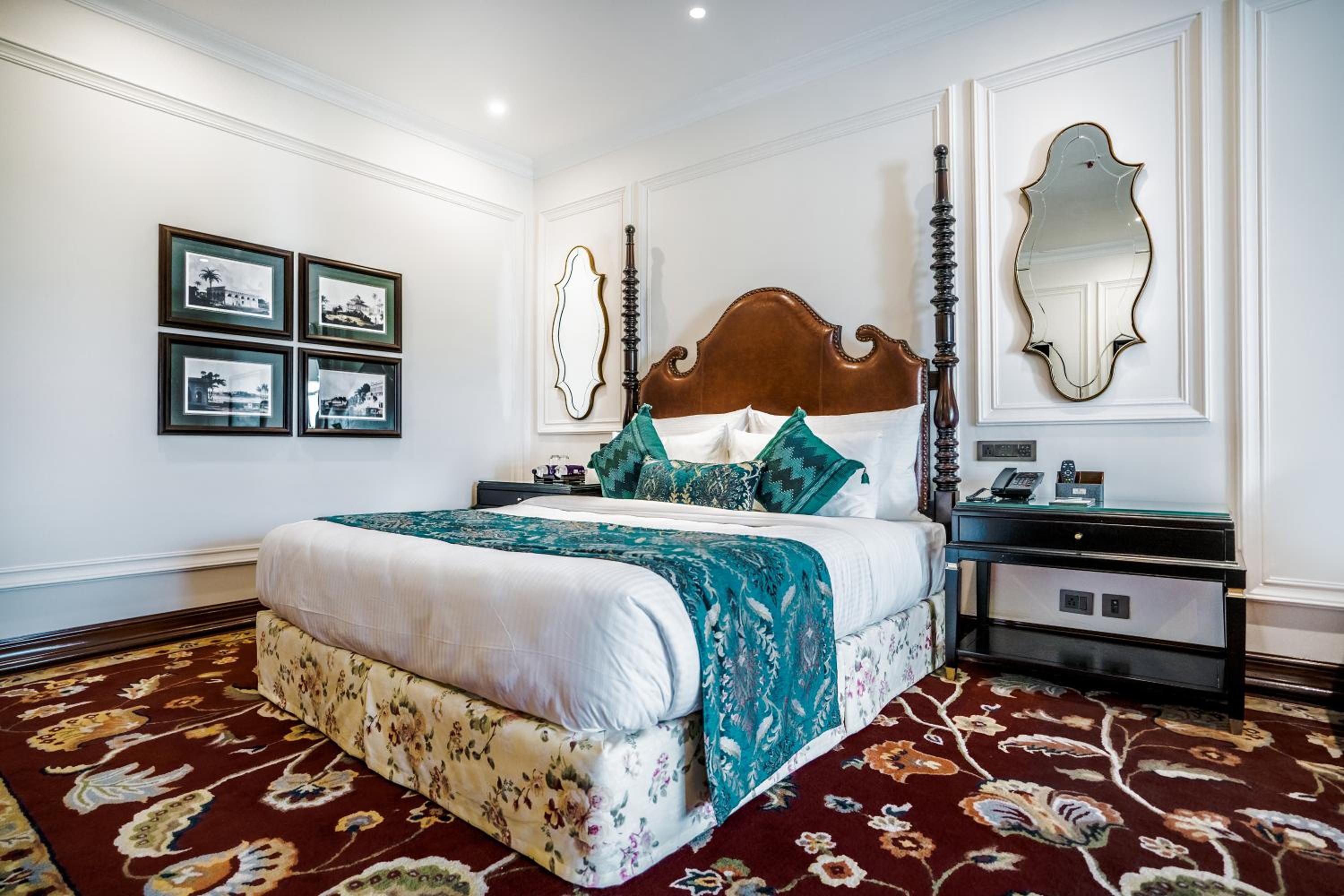 Room, Queen Bed, Jungle View