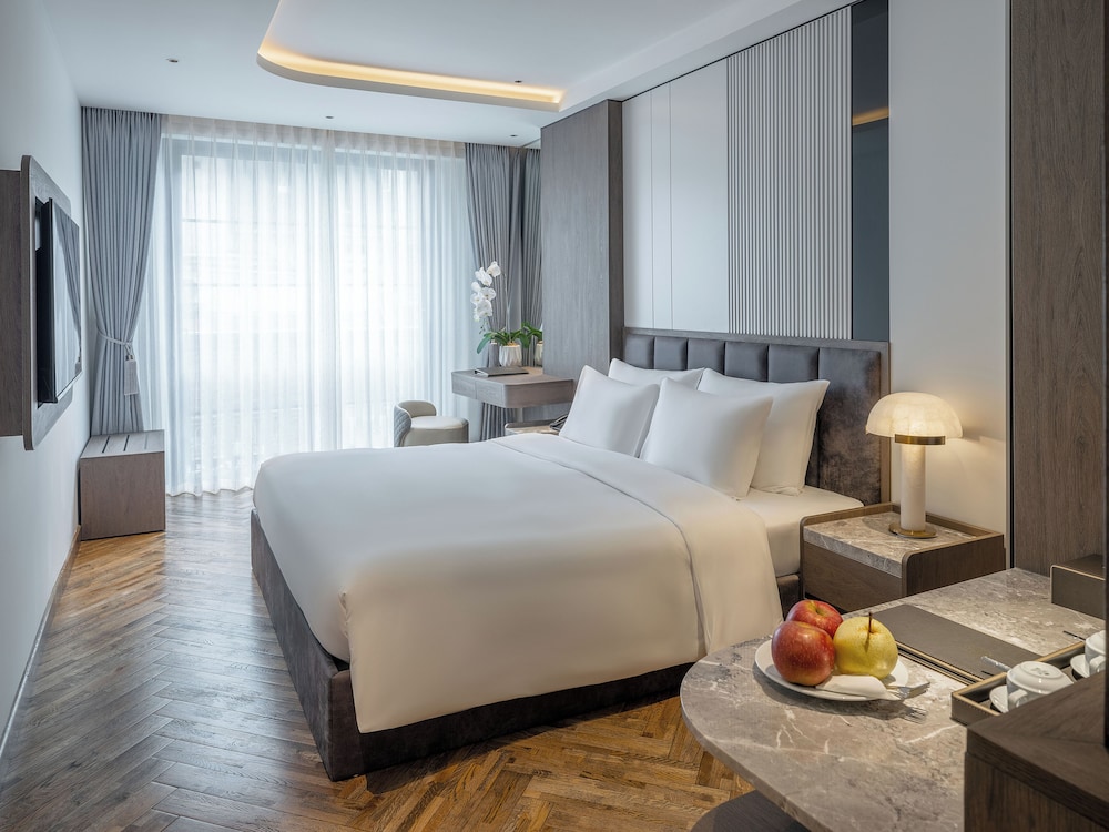 H Hotel Ha Noi 13/37