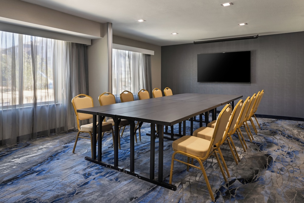 Fairfield Inn Sacramento Cal Expo 42/50