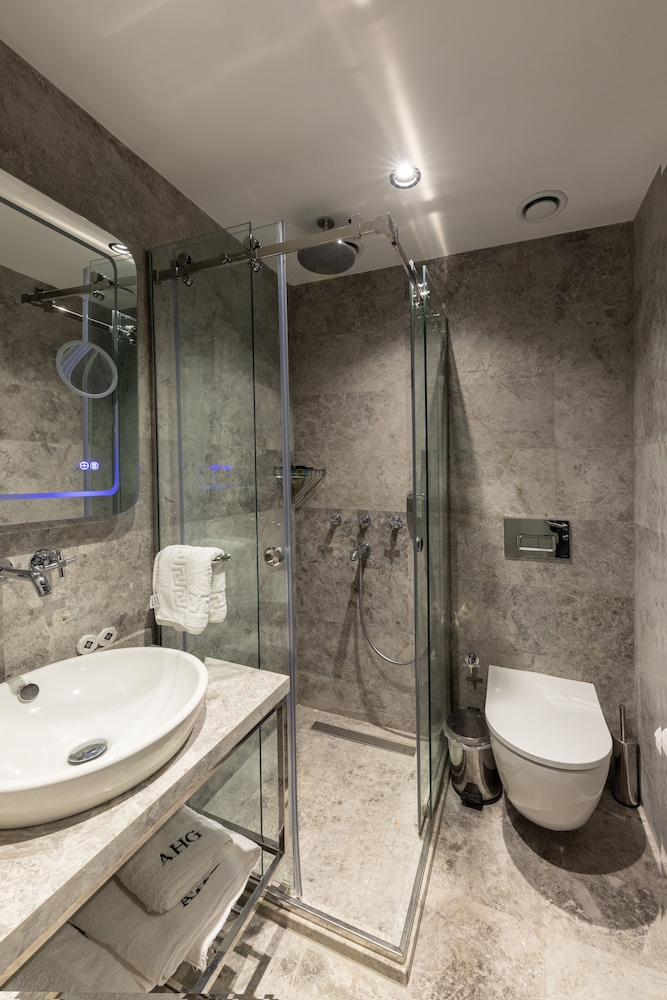 AHG Atlas Hotel 35/41