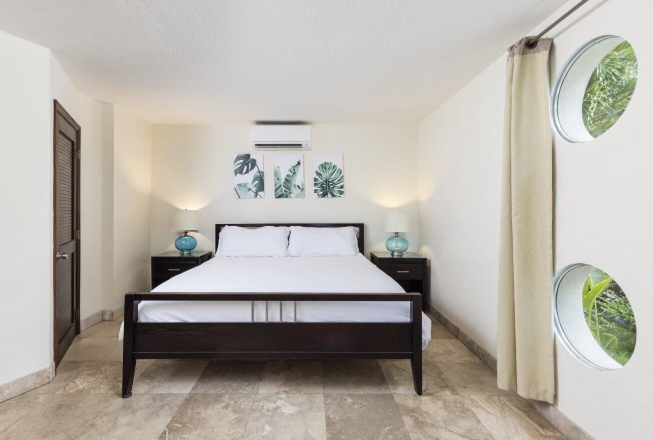 Royal, Deluxe, Suite, King Bed, Sea View