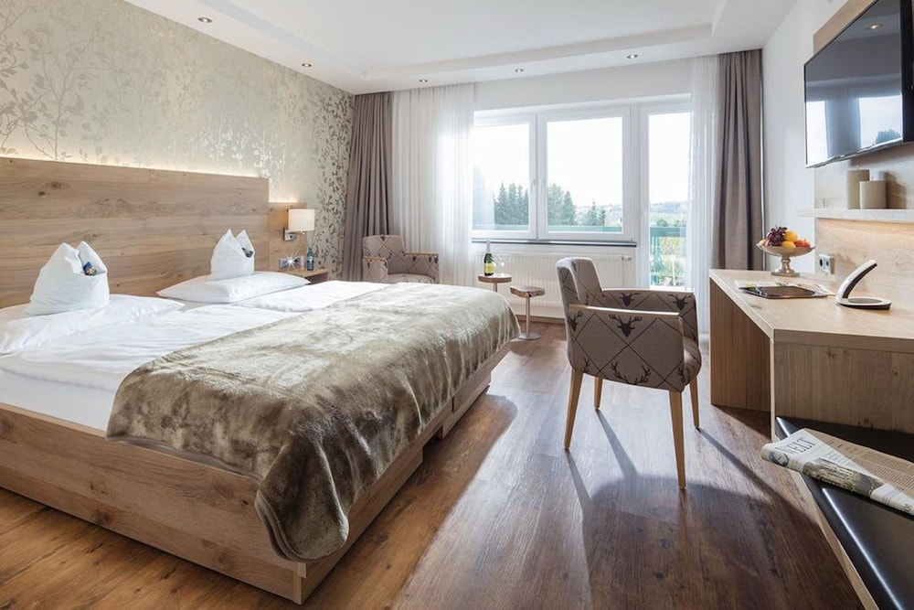 Hotel Derichsweiler Hof 11/43