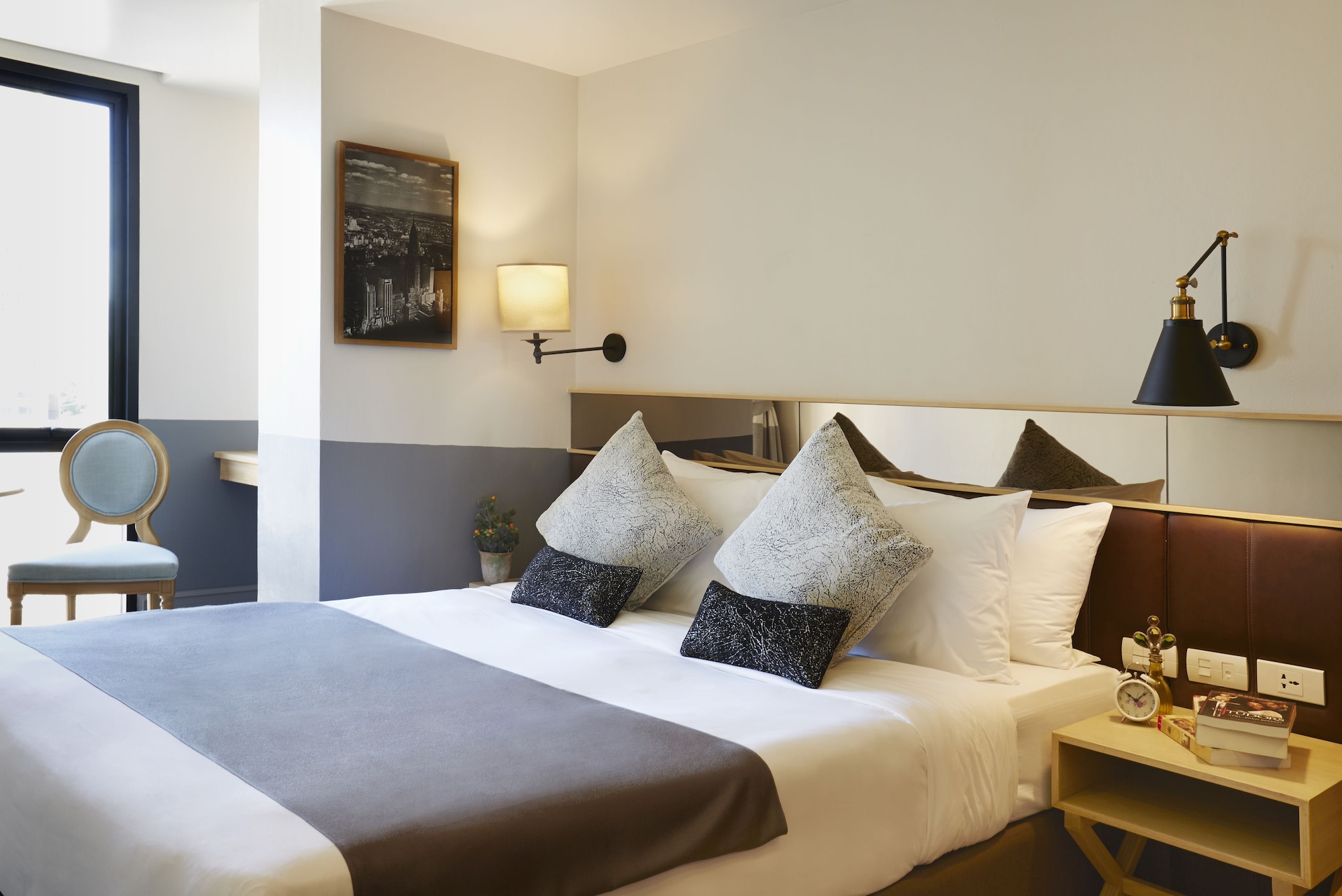 Explorer, Superior, Queen Bed، Vince Hotel Bangkok Pratunam 5/8