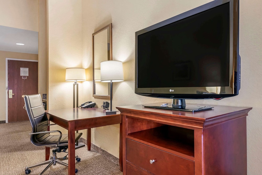 Comfort Suites Ocala - North 25/37