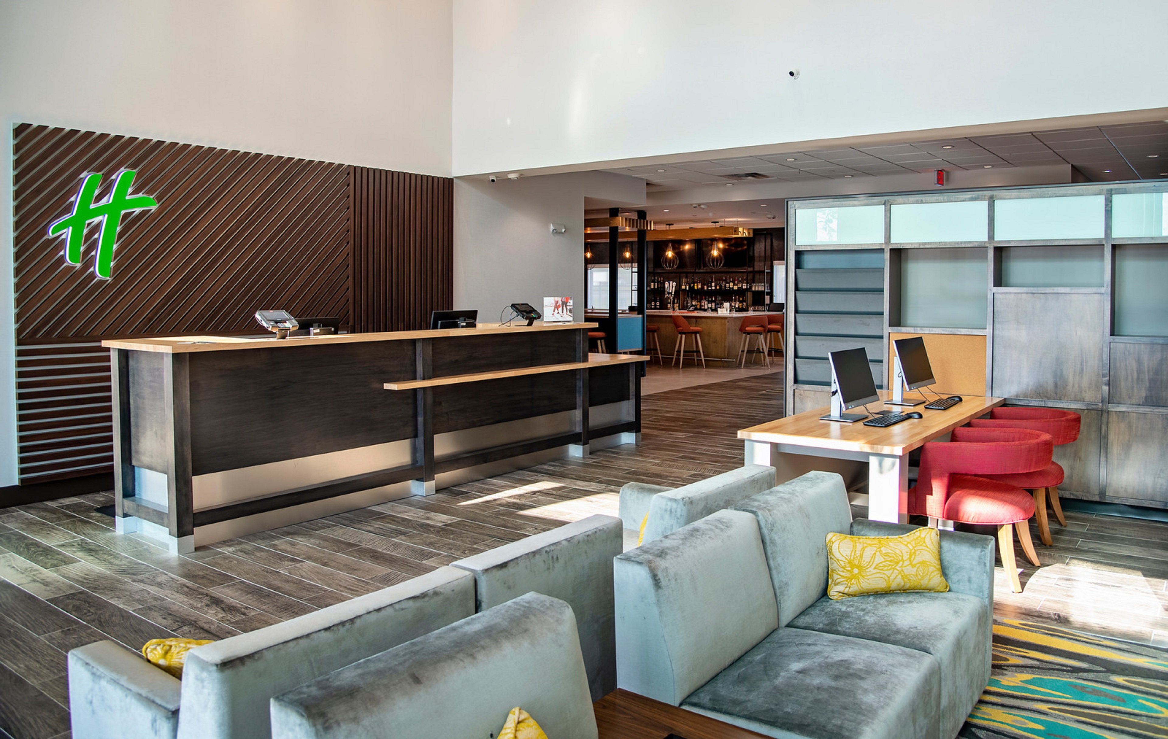 Holiday Inn Suites Savannah Airport Pooler 13/74