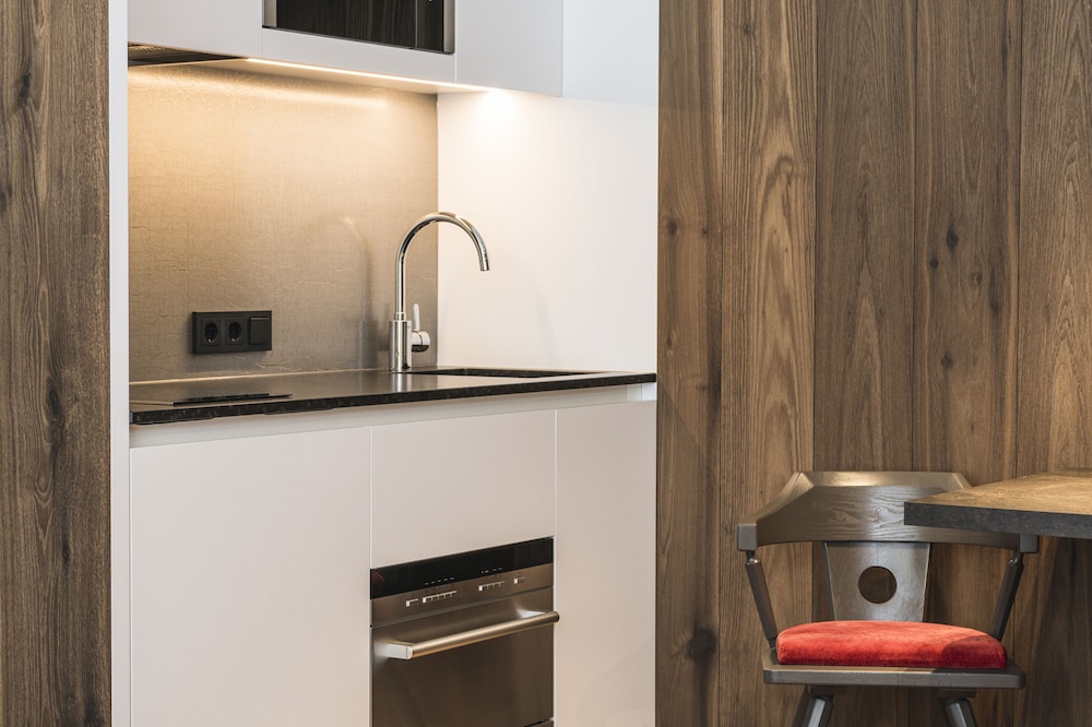 Garni and Apartments Planlim 27/50