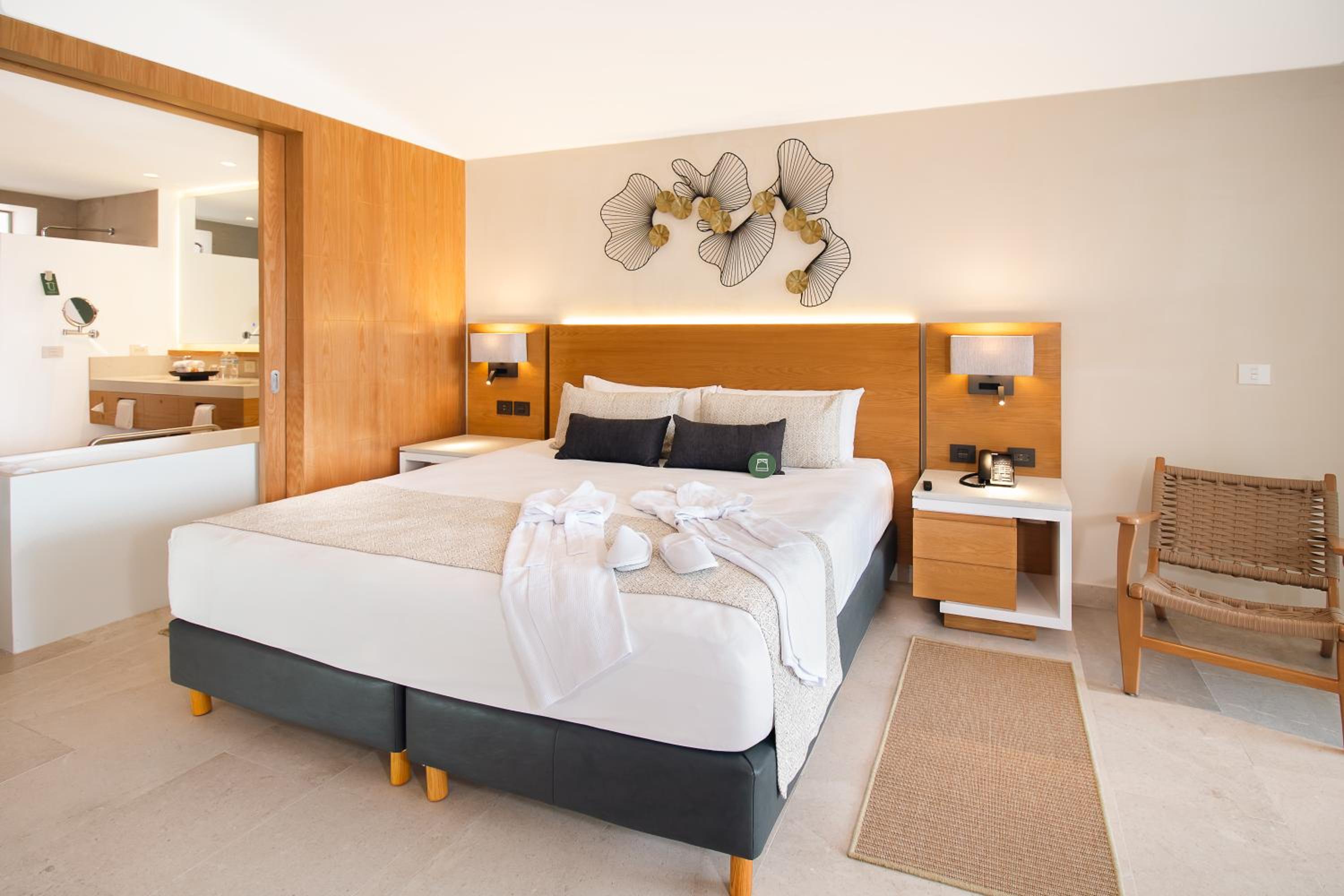 Premium, Suite, Ocean Front