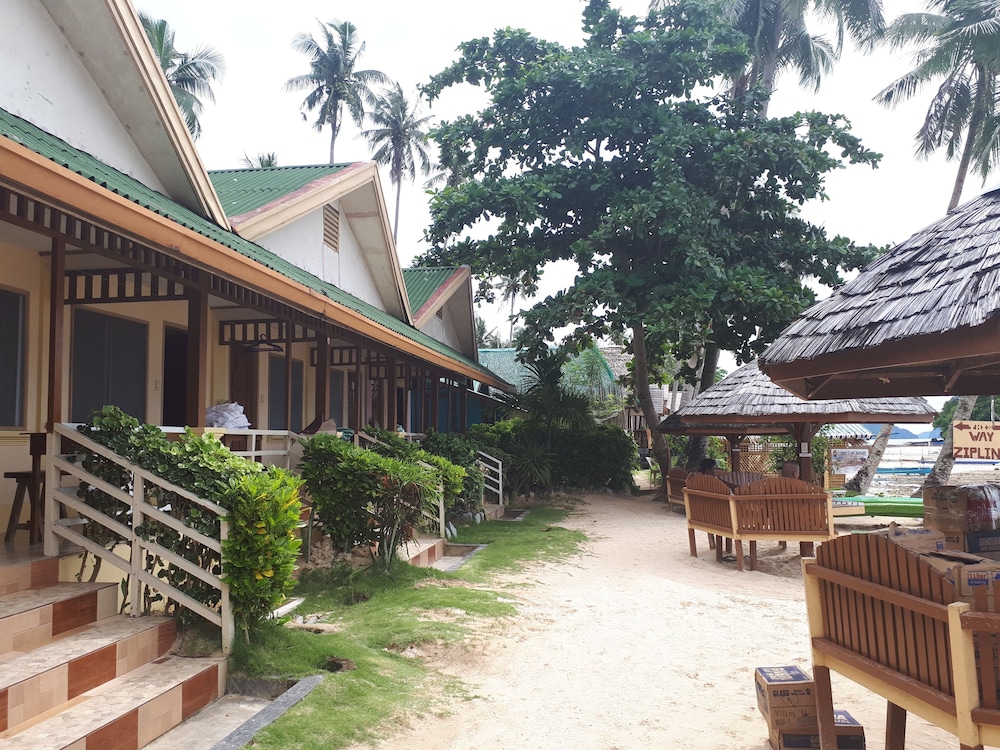 Orange Pearl Beach Resort 6/81