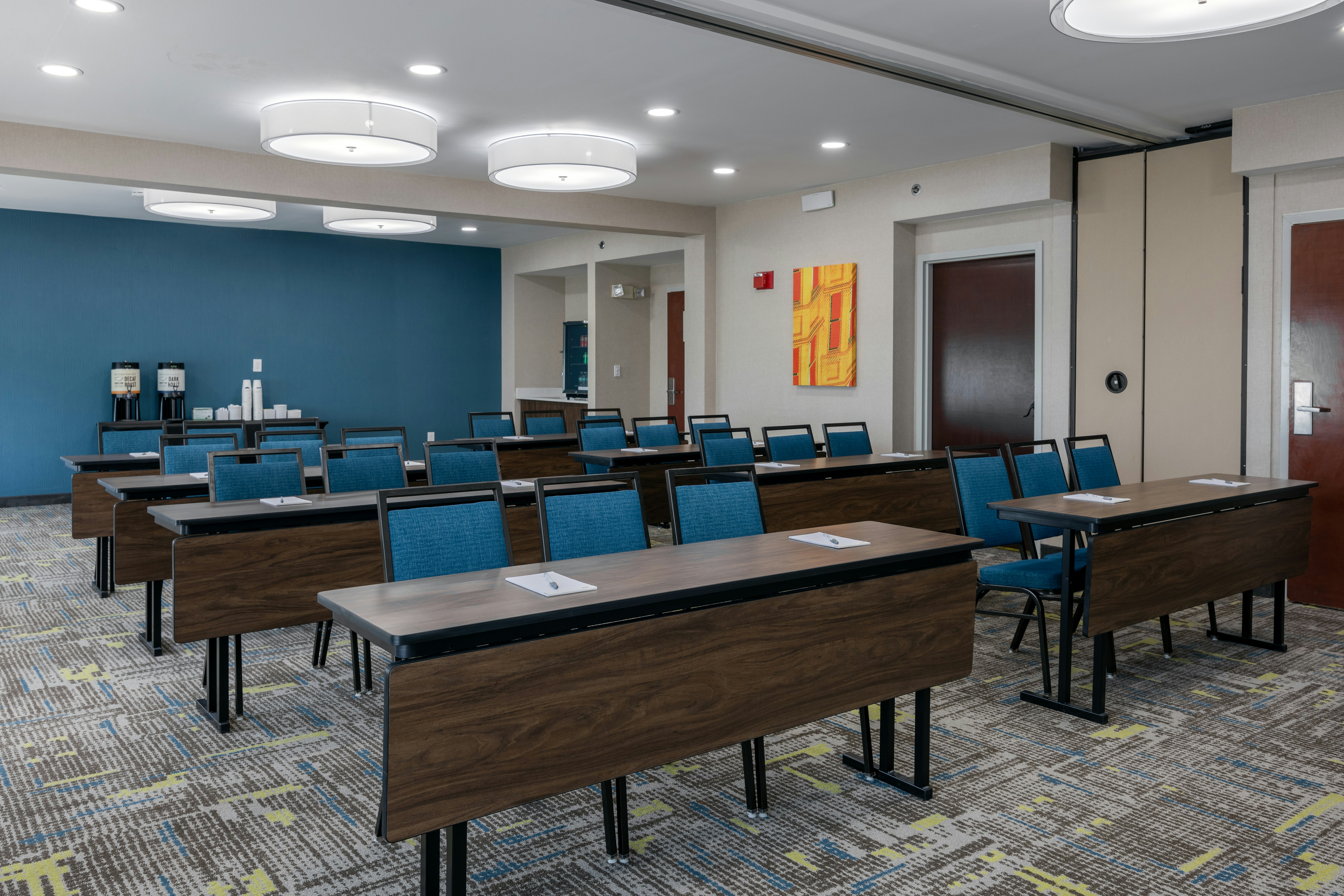Hampton Inn Alpharetta Roswell Ga 32/42