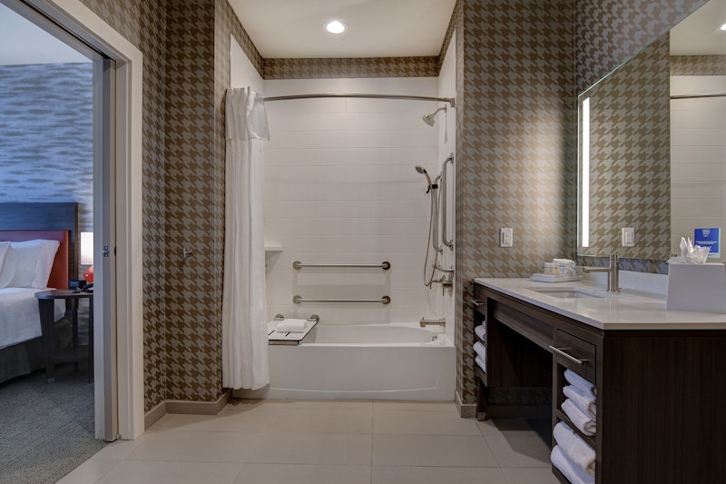 Home2 Suites By Hilton Plano E North Hwy 75 Tx 24/24