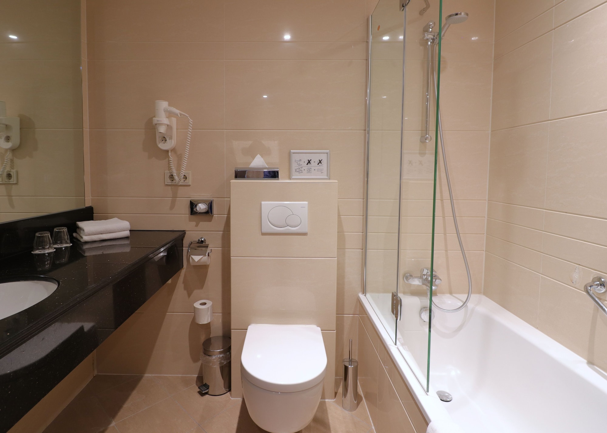 غرفة قياسية بسريرين منفصلين، Xo Hotels Blue Tower 3/4