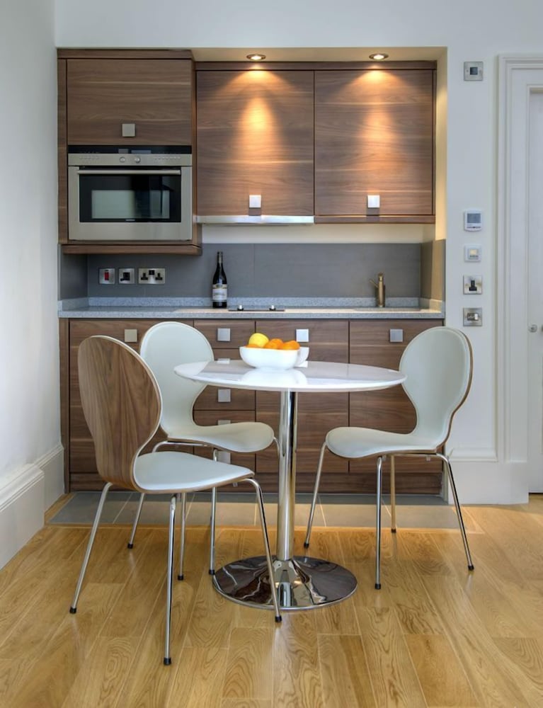 Clarendon Luxury Apartments 39/46