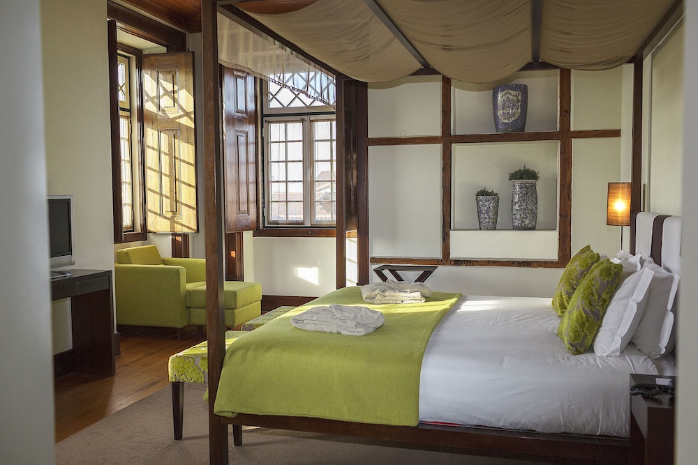 Hotel Lusitano 14/50