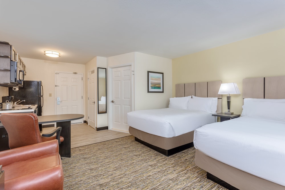 Candlewood Suites Secaucus 10/30